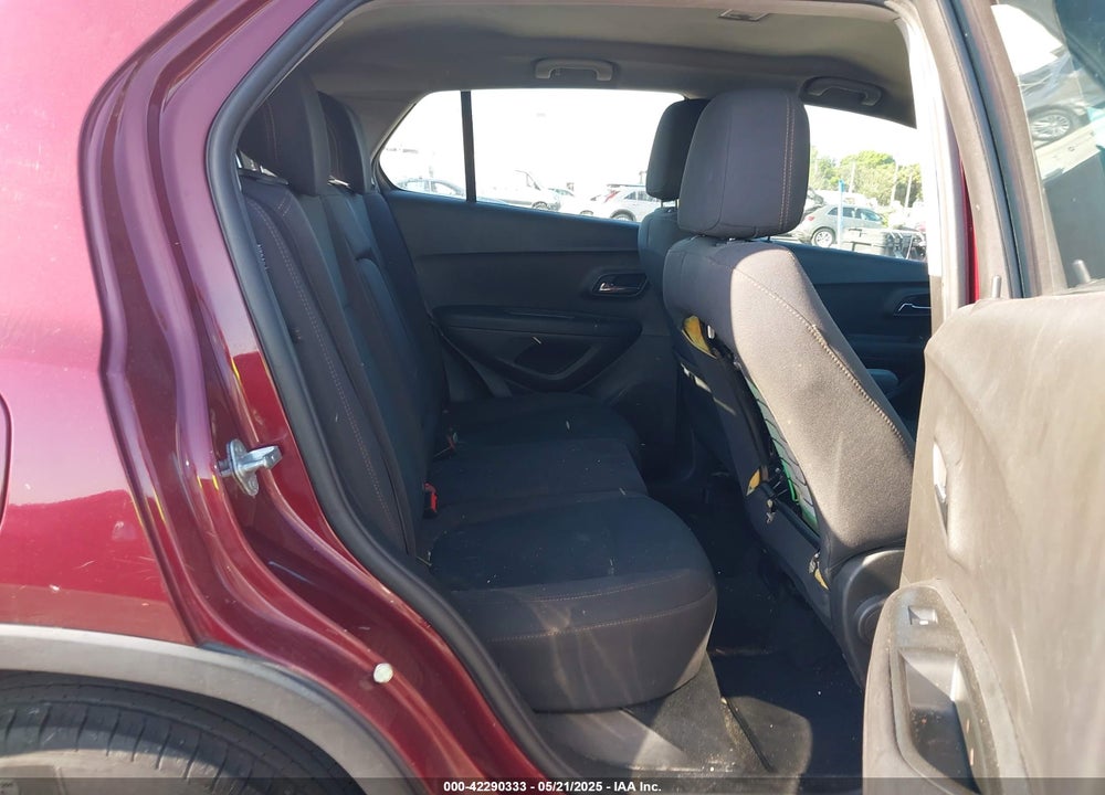 2017 CHEVROLET TRAX LS VIN: 3GNCJKSB4HL275526