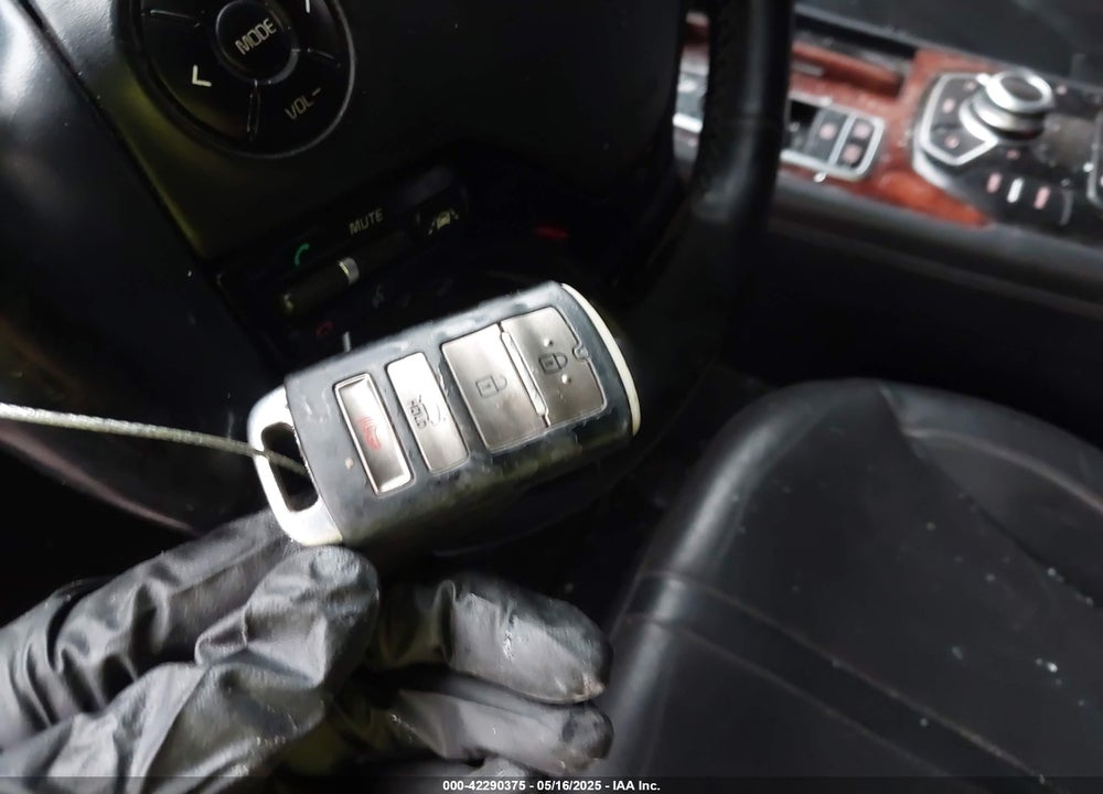 2015 KIA K900 VIN: KNALW4D46F6021504