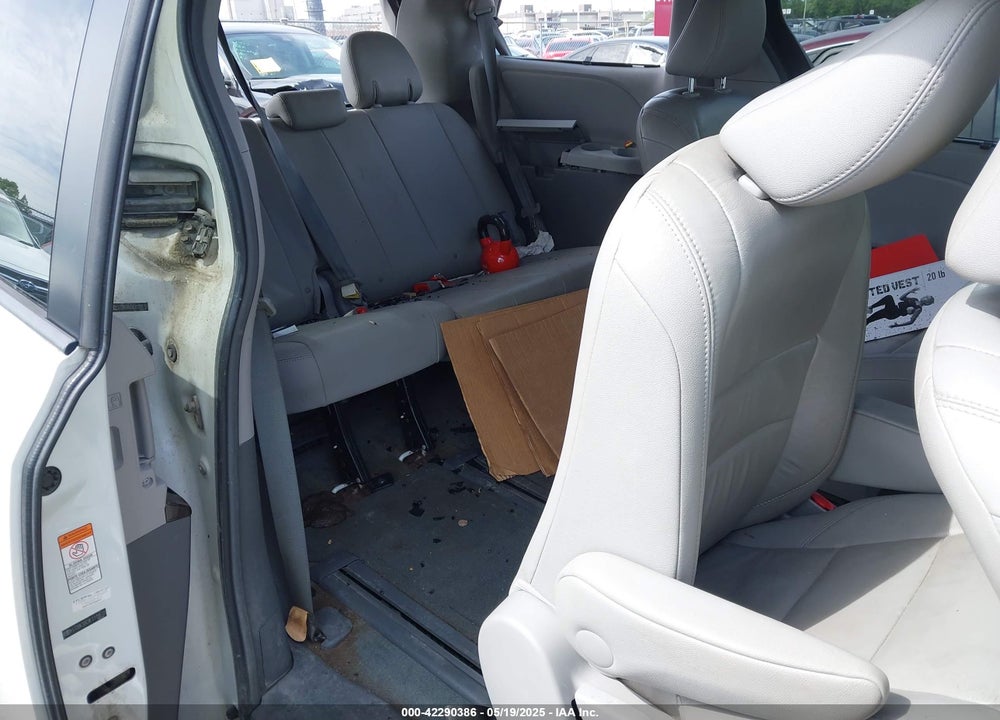 2015 TOYOTA SIENNA VIN: 5TDDK3DC9FS119513