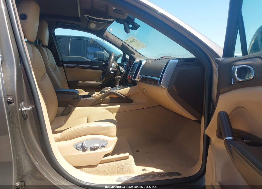 2015 PORSCHE CAYENNE VIN: WP1AC2A27FLA82984