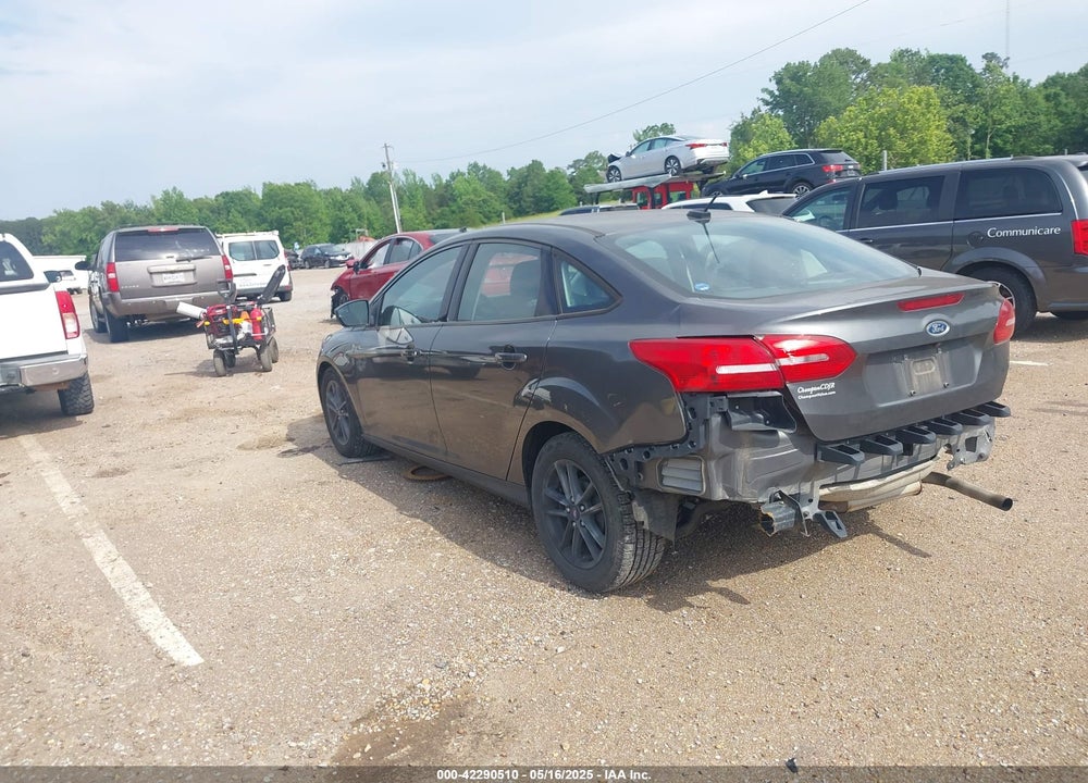 2018 FORD FOCUS SE VIN: 1FADP3F29JL288761