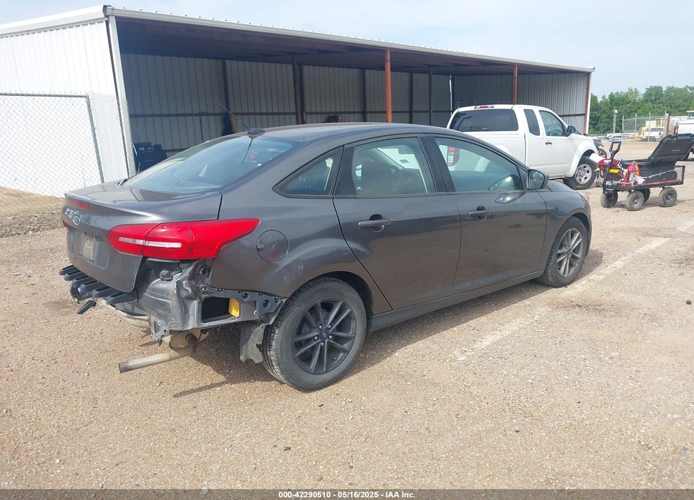 2018 FORD FOCUS SE VIN: 1FADP3F29JL288761