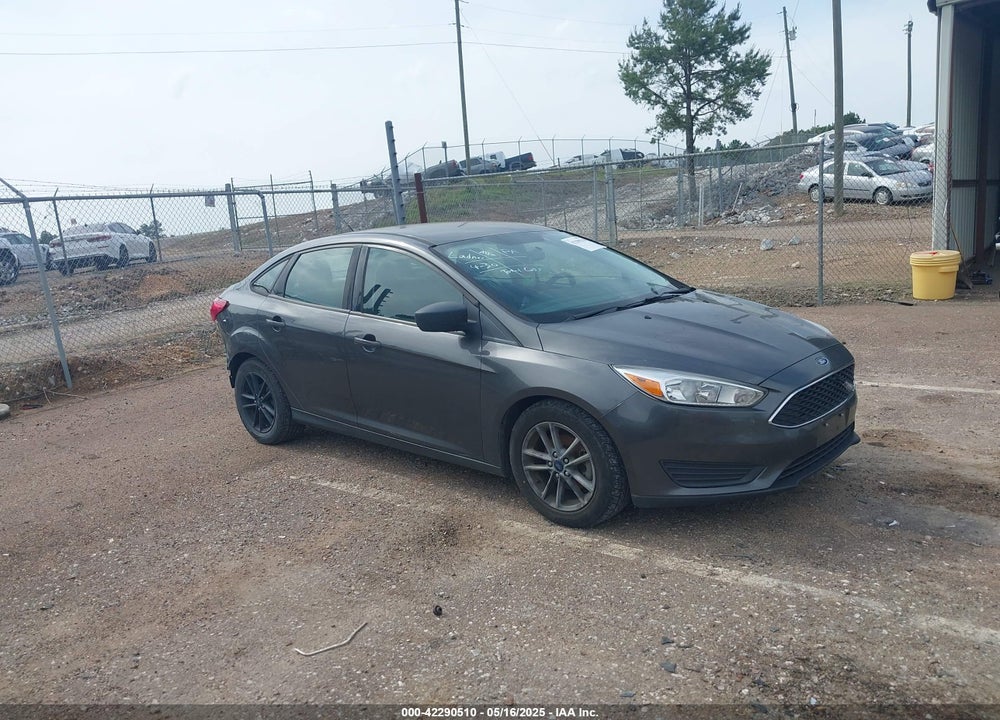 2018 FORD FOCUS SE VIN: 1FADP3F29JL288761