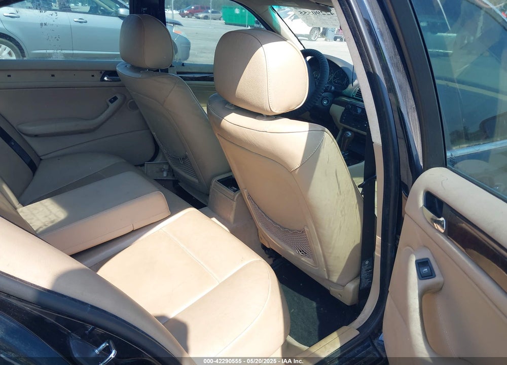 2004 BMW 330I VIN: WBAEV53434KM34424