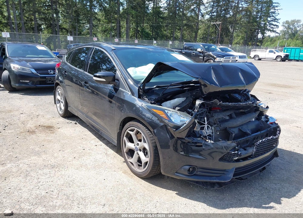 2014 FORD FOCUS ST VIN: 1FADP3L92EL124095