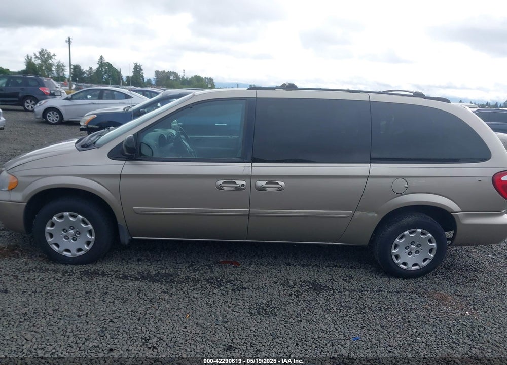 2004 CHRYSLER TOWN & COUNTRY LX VIN: 2C4GP44R64R522217