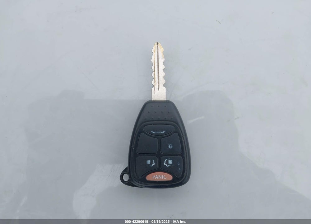 2004 CHRYSLER TOWN & COUNTRY LX VIN: 2C4GP44R64R522217