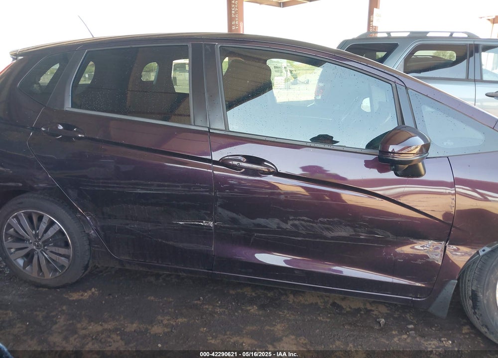 2015 HONDA FIT VIN: 3HGGK5H80FM753499