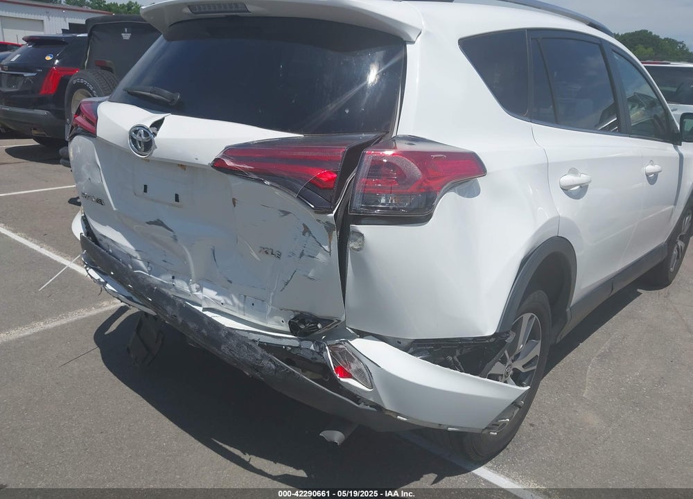 2018 TOYOTA RAV4 VIN: JTMWFREV2JJ209236