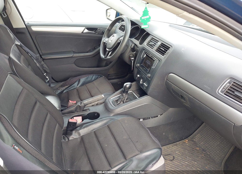 2017 VOLKSWAGEN JETTA 1.4T S VIN: 3VW2B7AJ3HM301970