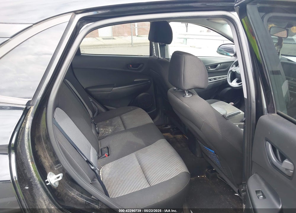 2018 HYUNDAI KONA VIN: KM8K22AA4JU103109