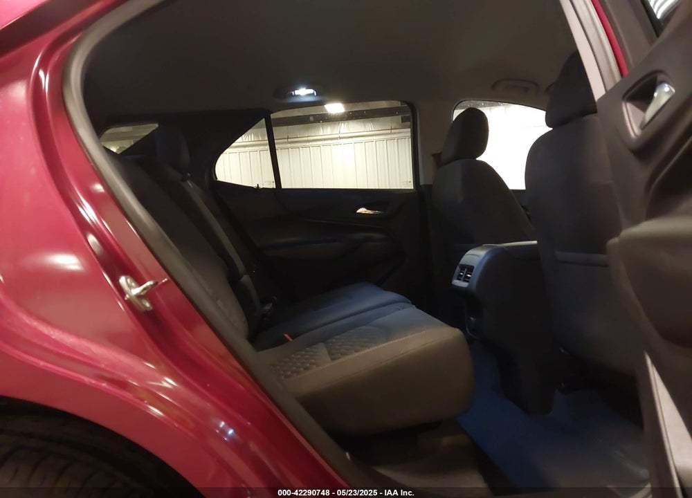 2018 CHEVROLET EQUINOX LT VIN: 2GNAXJEV4J6345770