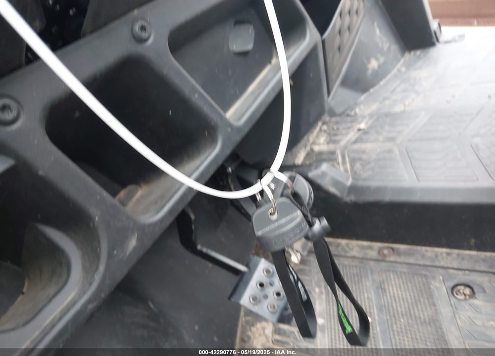 2024 POLARIS RANGER CREW XP 1000 TEXAS EDITION VIN: 4XARSF995R8076034