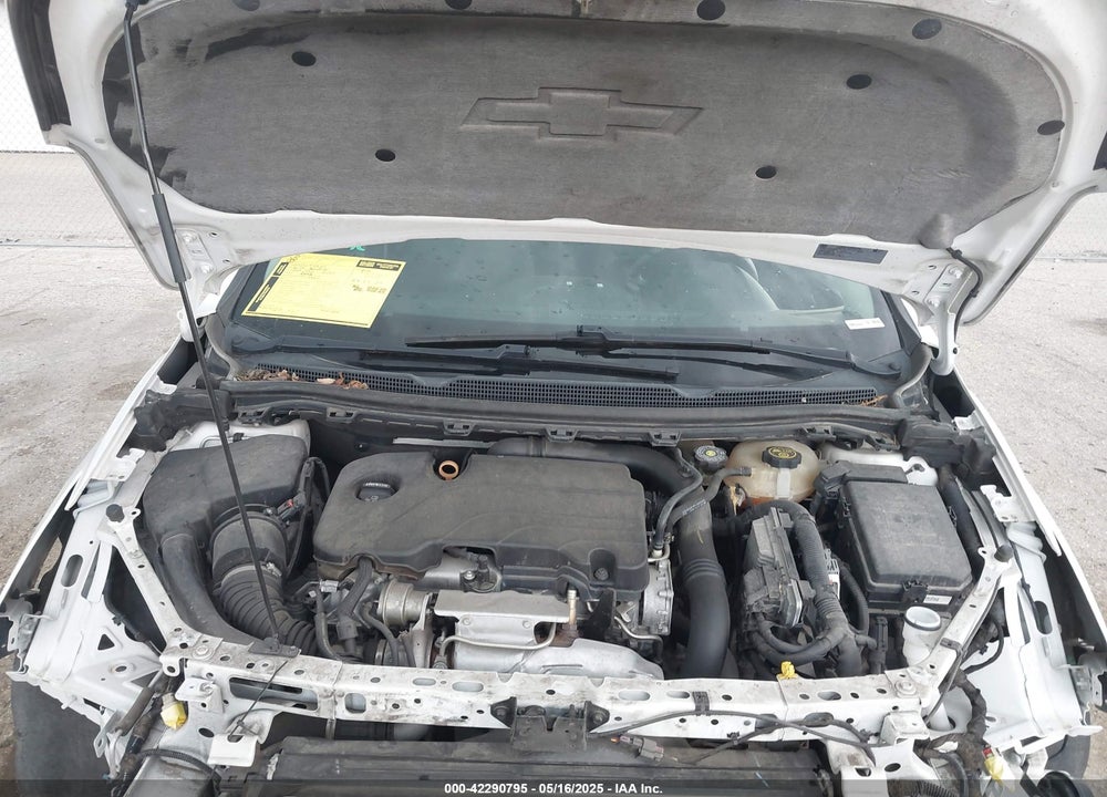 2017 CHEVROLET CRUZE VIN: 1G1BE5SM7H7229567