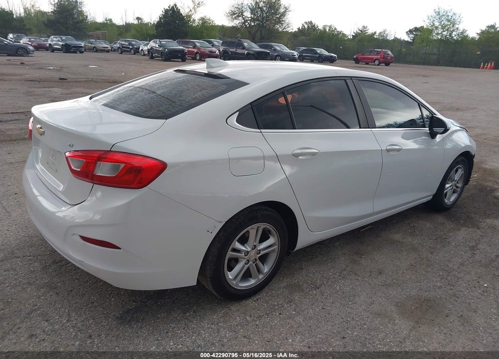 2017 CHEVROLET CRUZE VIN: 1G1BE5SM7H7229567