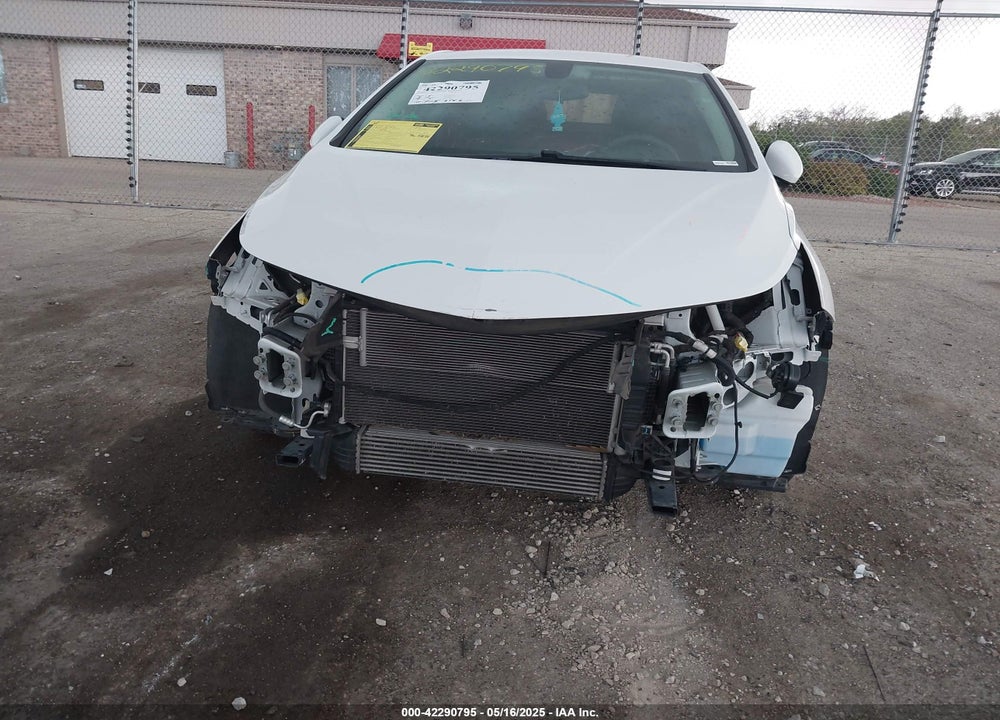2017 CHEVROLET CRUZE VIN: 1G1BE5SM7H7229567