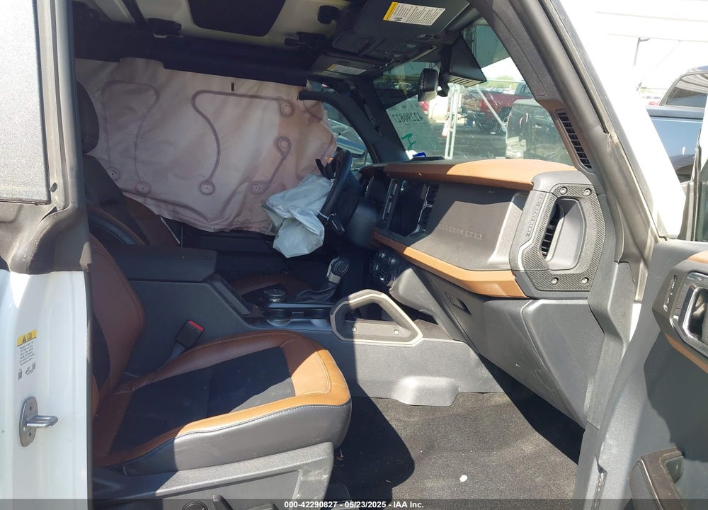 2024 FORD BRONCO VIN: 1FMDE8BH3RLB55220