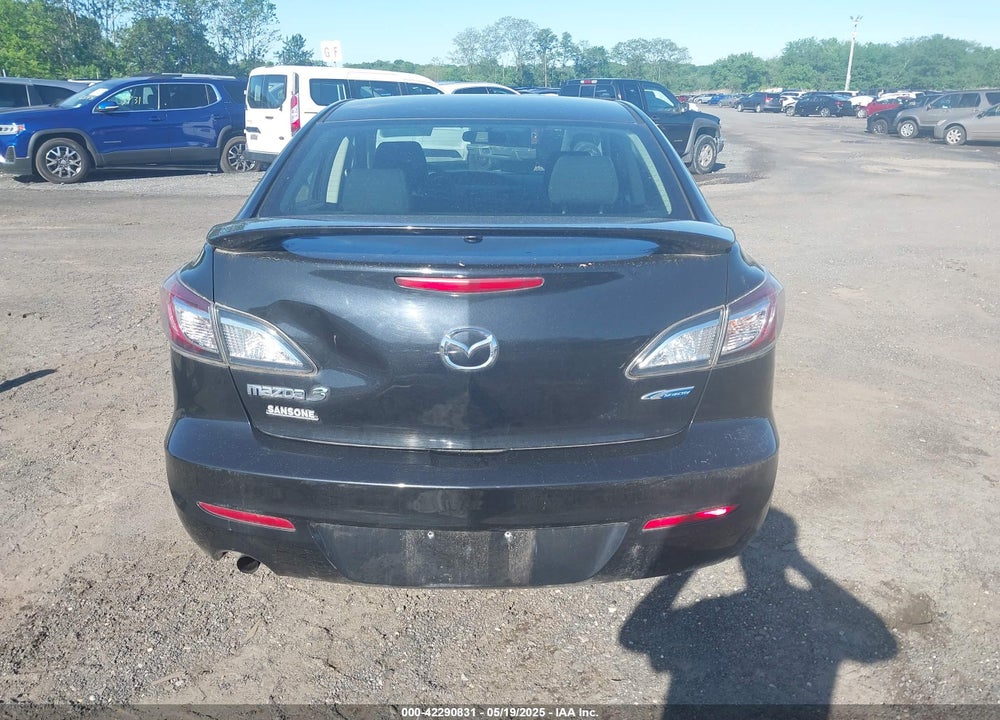 2013 MAZDA 3 I SPORT VIN: JM1BL1UPXD1825301