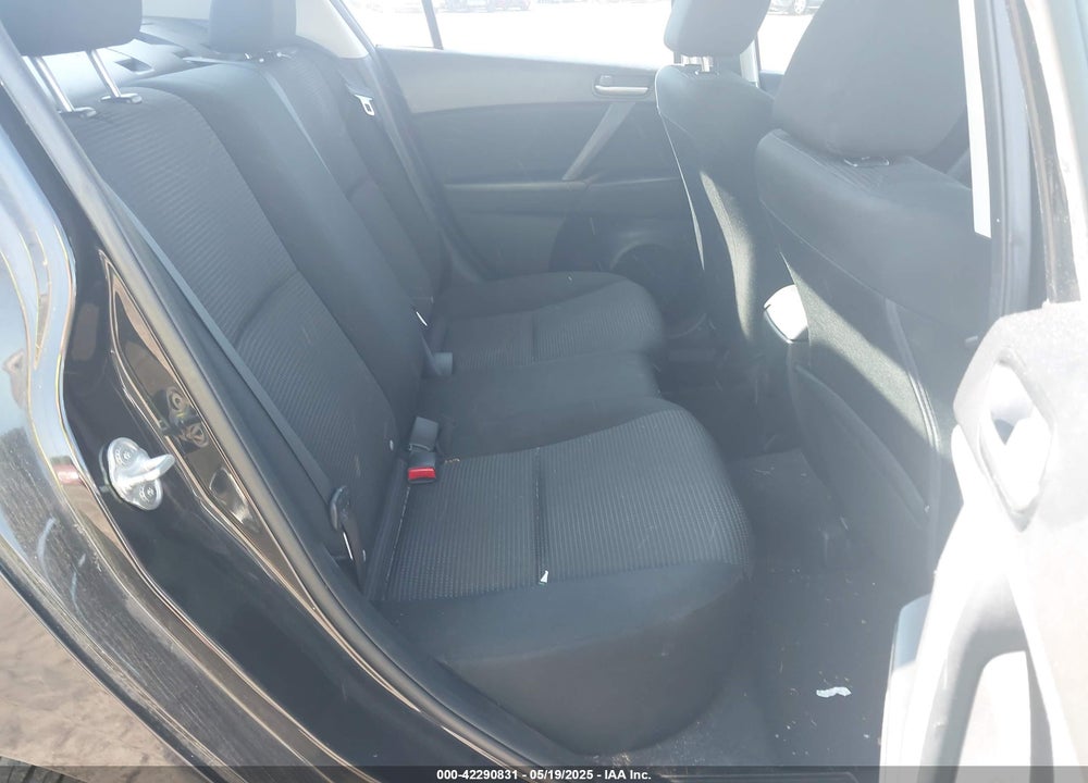 2013 MAZDA 3 I SPORT VIN: JM1BL1UPXD1825301