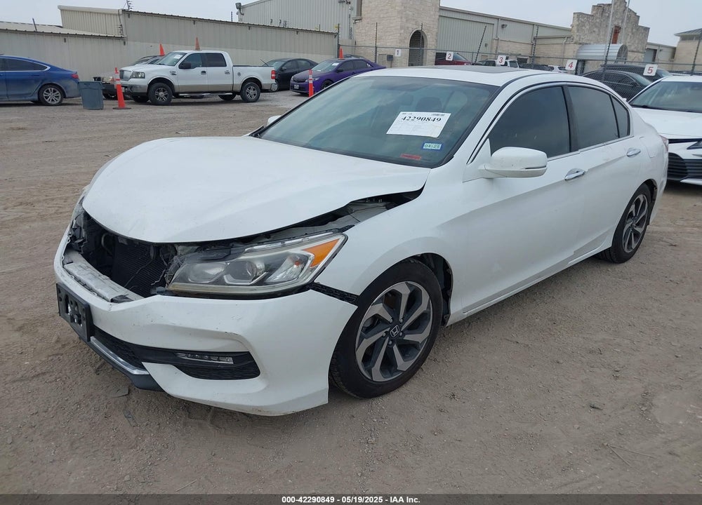 2016 HONDA ACCORD VIN: 1HGCR2F71GA242823