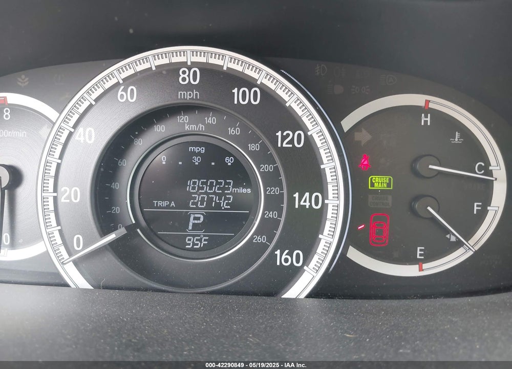 2016 HONDA ACCORD VIN: 1HGCR2F71GA242823