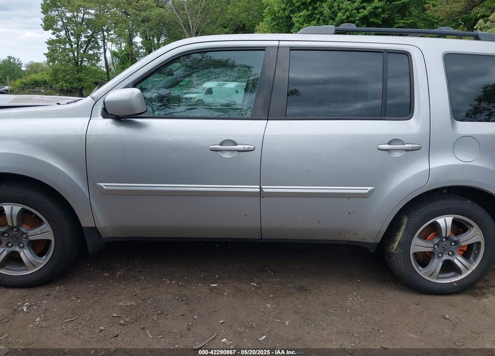 2015 HONDA PILOT SE VIN: 5FNYF4H38FB053093