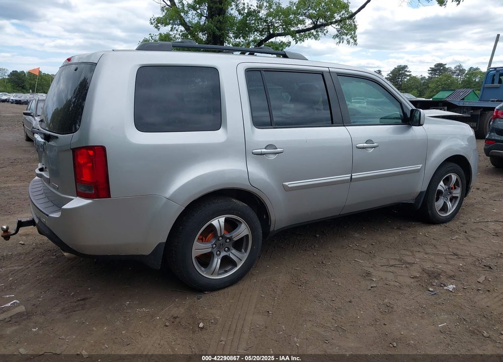 2015 HONDA PILOT SE VIN: 5FNYF4H38FB053093