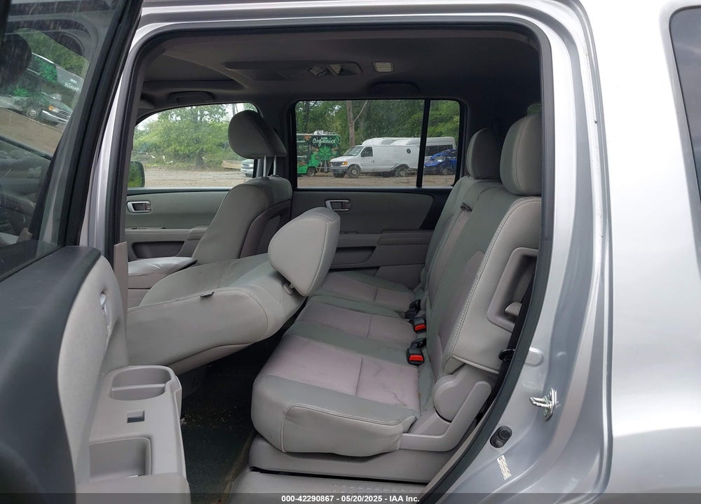 2015 HONDA PILOT SE VIN: 5FNYF4H38FB053093