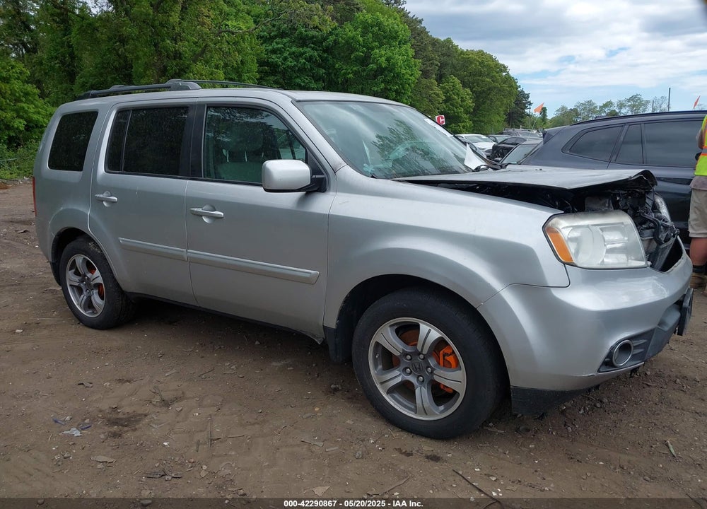 2015 HONDA PILOT SE VIN: 5FNYF4H38FB053093