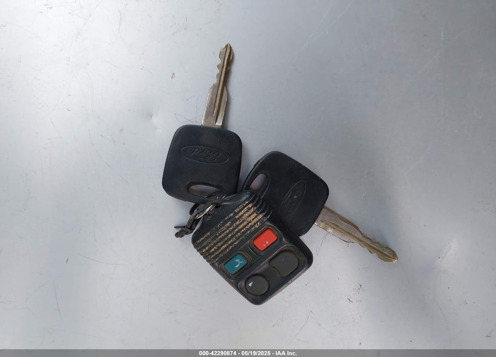 2004 FORD ESCAPE XLT VIN: 1FMYU93114KA21834