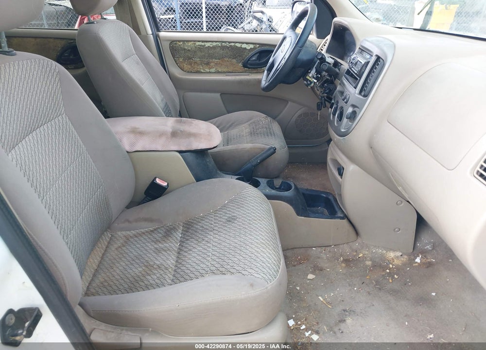 2004 FORD ESCAPE XLT VIN: 1FMYU93114KA21834