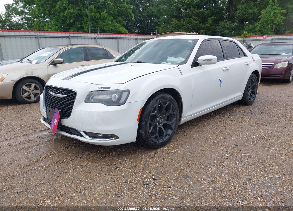 2019 CHRYSLER 300 VIN: 2C3CCABGXKH539507