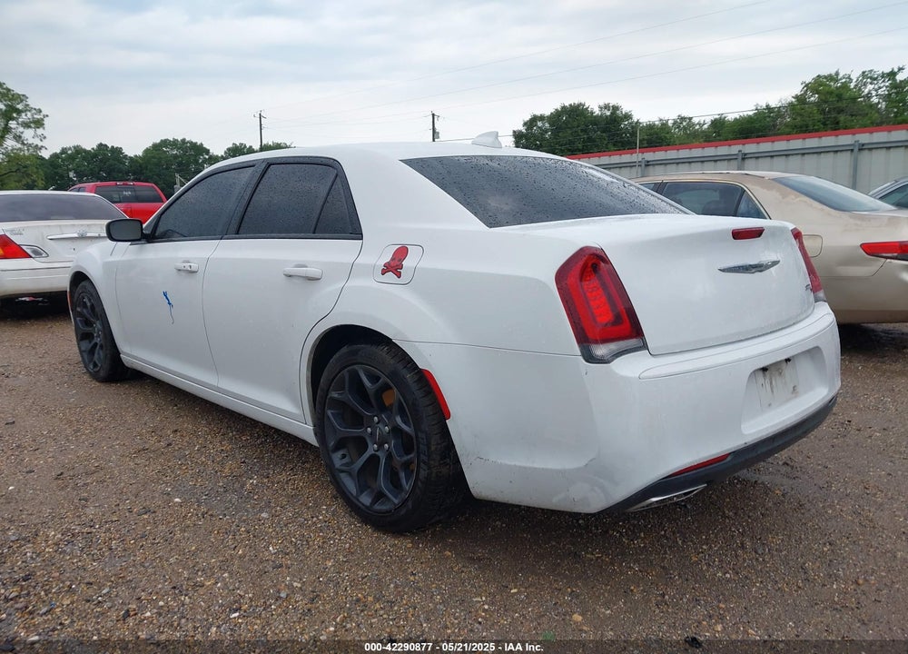 2019 CHRYSLER 300 VIN: 2C3CCABGXKH539507