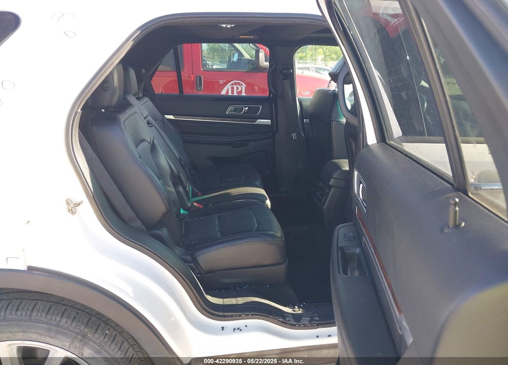 2016 FORD EXPLORER VIN: 1FM5K8F8XGGB68558