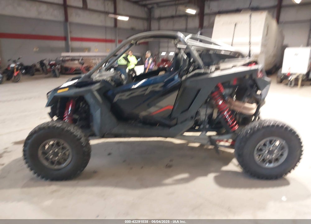 2022 POLARIS RZR PRO R ULTIMATE LAUNCH EDITION VIN: 3NSRGL2K1NG380518