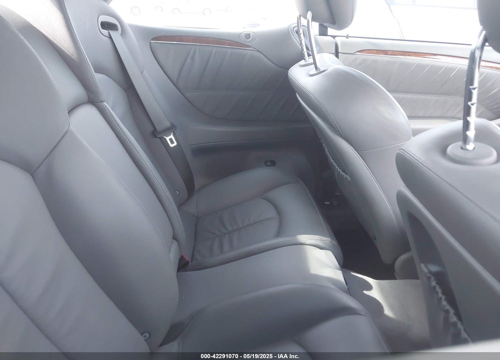 2007 MERCEDES-BENZ CLK VIN: WDBTK56F57T080161