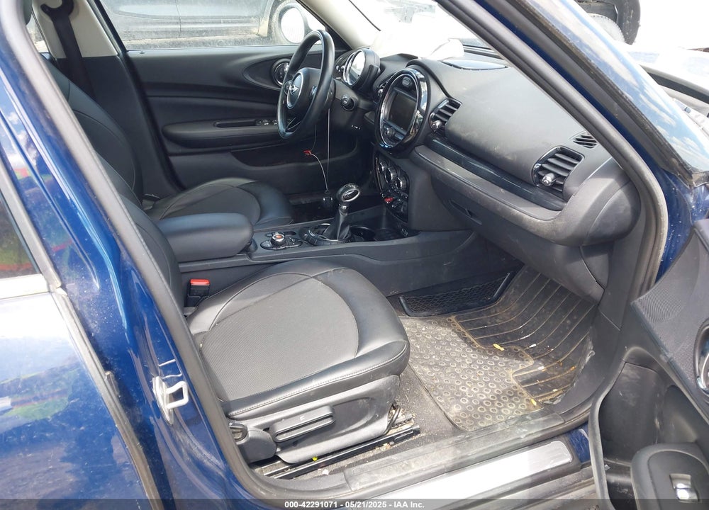 2016 MINI CLUBMAN VIN: WMWLN5C56G2B28003