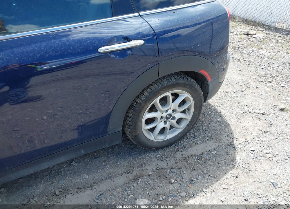 2016 MINI CLUBMAN VIN: WMWLN5C56G2B28003
