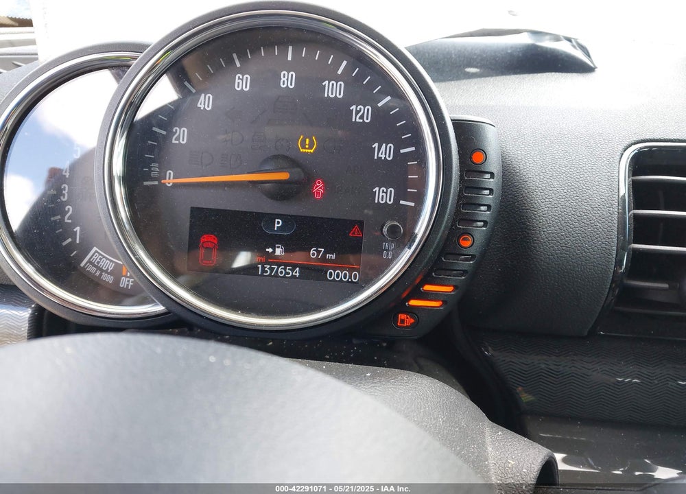 2016 MINI CLUBMAN VIN: WMWLN5C56G2B28003