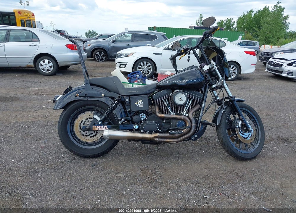 2000 HARLEY-DAVIDSON FXDX VIN: 1HD1GJV12YY313506
