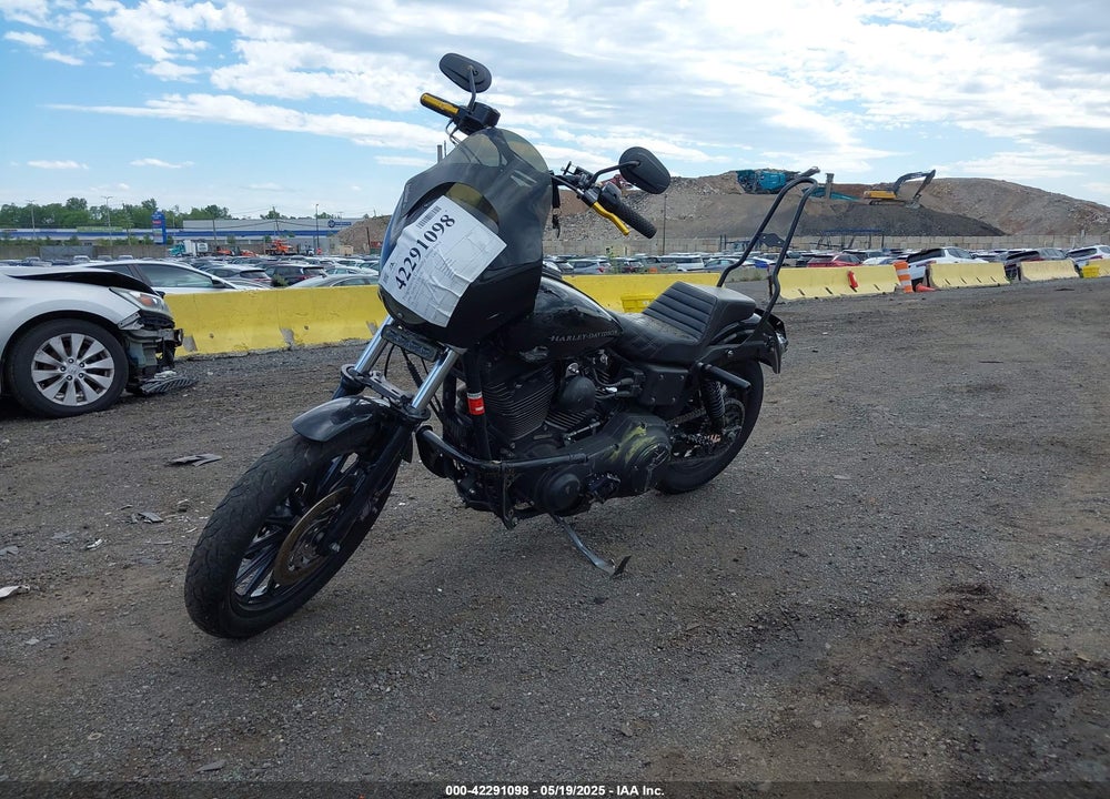 2000 HARLEY-DAVIDSON FXDX VIN: 1HD1GJV12YY313506