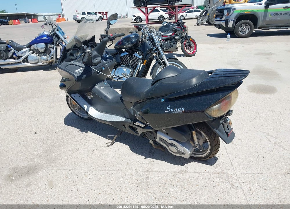 2013 DONGFANG SCOOTER VIN: LXDTDPZ0C1C00055