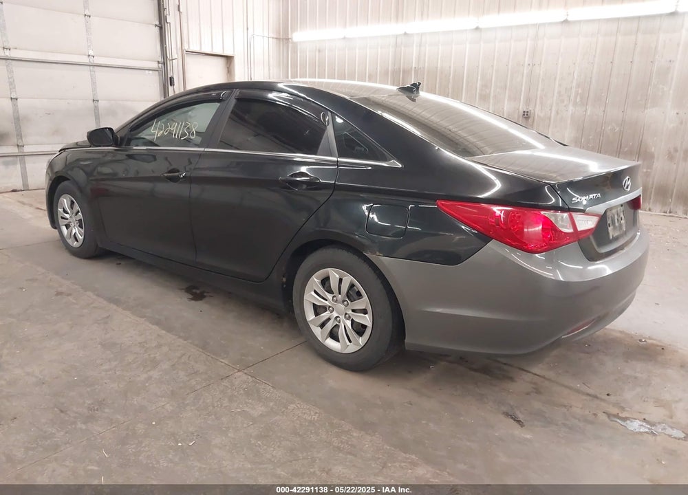 2011 HYUNDAI SONATA VIN: 5NPEB4AC2BH144039
