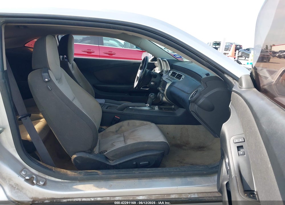2014 CHEVROLET CAMARO VIN: 2G1FB1E37E9285928