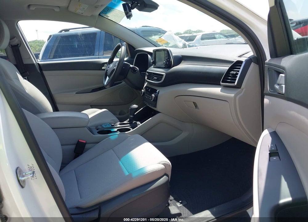 2020 HYUNDAI TUCSON VIN: KM8J33A45LU114065