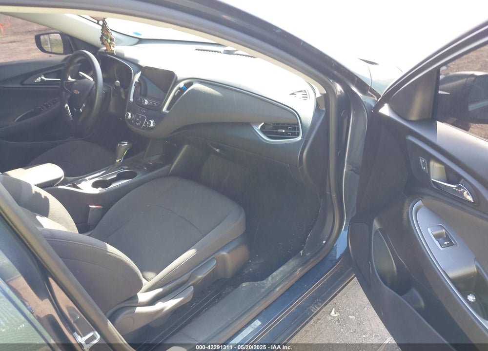2020 CHEVROLET MALIBU FWD LS VIN: 1G1ZB5ST7LF149151
