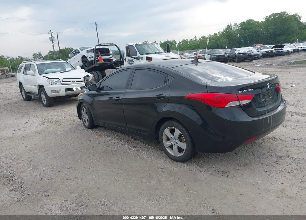 2011 HYUNDAI ELANTRA VIN: 5NPDH4AE2BH013110