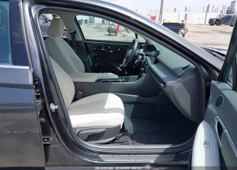 2024 HYUNDAI SONATA VIN: KMHL14JA1RA389730