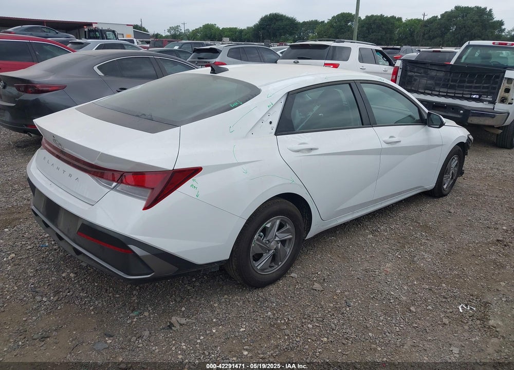 2025 HYUNDAI ELANTRA VIN: KMHLL4DG5SU955399