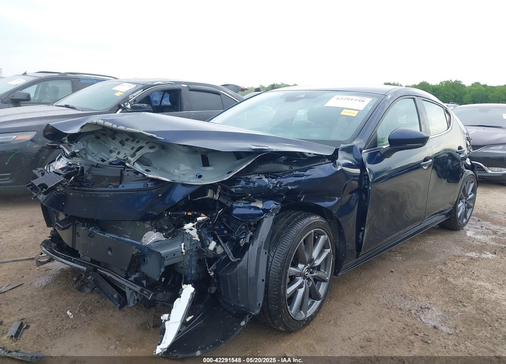 2021 MAZDA MAZDA3 HATCHBACK VIN: JM1BPBKL1M1308883